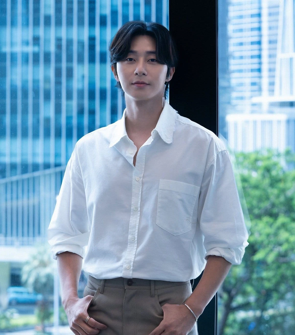 Park Seo Joon: từ anh chồng quốc dân đến người hùng của các tr.ẻ e.m u não - Hình 5