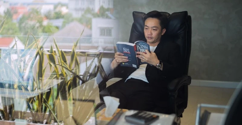 Cường Đô La đại gia khét tiếng đào hoa, giờ vợ thao túng là đàn ông gia đình - Hình 4