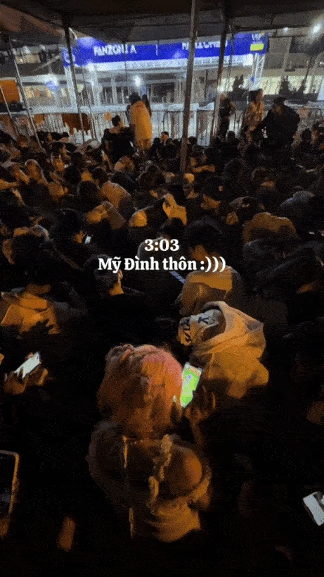 Fan đội mưa xuyên đêm cắm chốt trước 1 ngày diễn ra concert Anh Trai Say Hi D-6 tại Hà Nội, netizen thảo luận trái chiều - Hình 6