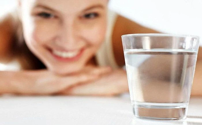 Giải pháp hạn chế tiết dầu cho da dầu vào mùa hè - Hình 1