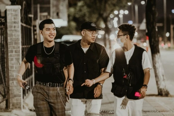 HIEUTHUHAI: Rapper đình đám và quá khứ táo bạo bị đào lại netizen ngỡ ngàng - Hình 6