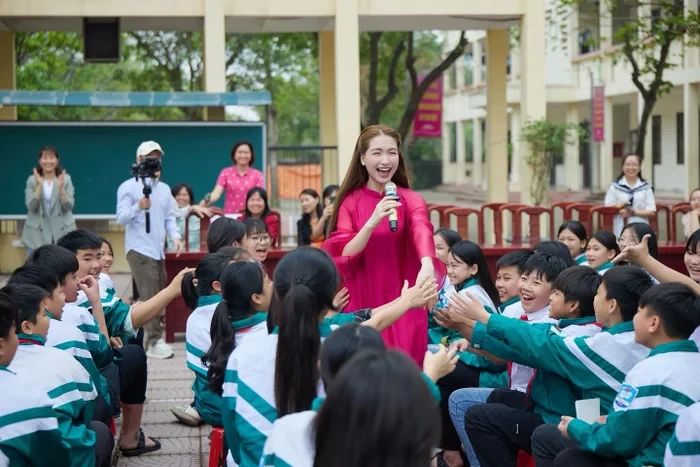 Hòa Minzy bị bóc cát sê, flex độ giàu sau cơn sốt Bắc Bling, chuẩn phú bà - Hình 5