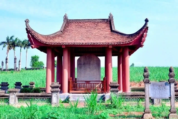 Lăng vua Lê bị 2 người Trung Quốc đào trộm cổ vật, bí ẩn quanh Bảo vật quốc gia - Hình 1