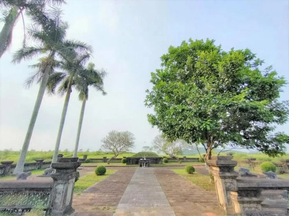 Lăng vua Lê bị 2 người Trung Quốc đào trộm cổ vật, bí ẩn quanh Bảo vật quốc gia - Hình 4