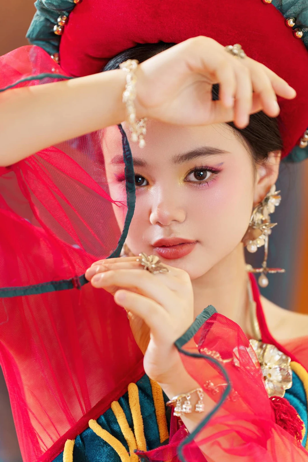 Maika Ngọc Khánh: triển vọng model Việt, vinh dự được tham gia LHP Cannes là ai? - Hình 9
