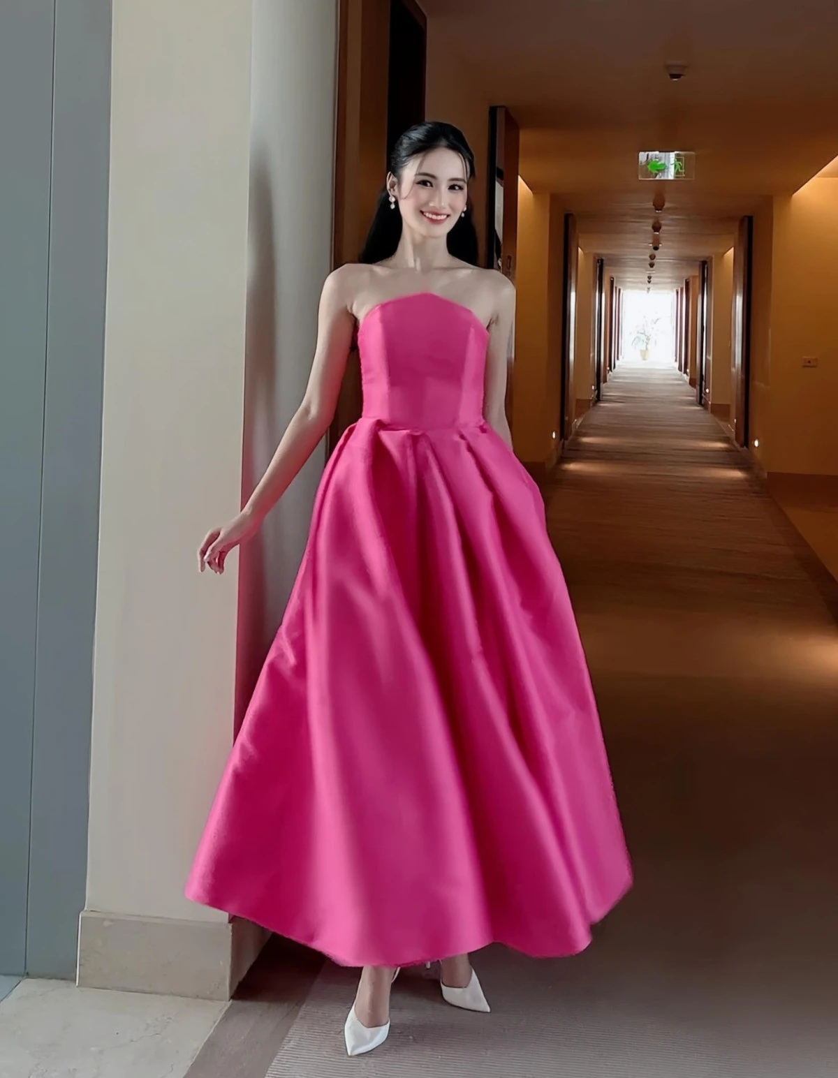 Ý Nhi tỏa sáng rực rỡ, hàng loạt hoa hậu bị bẽ mặt vì đi trễ ở Miss World 2025 - Hình 5