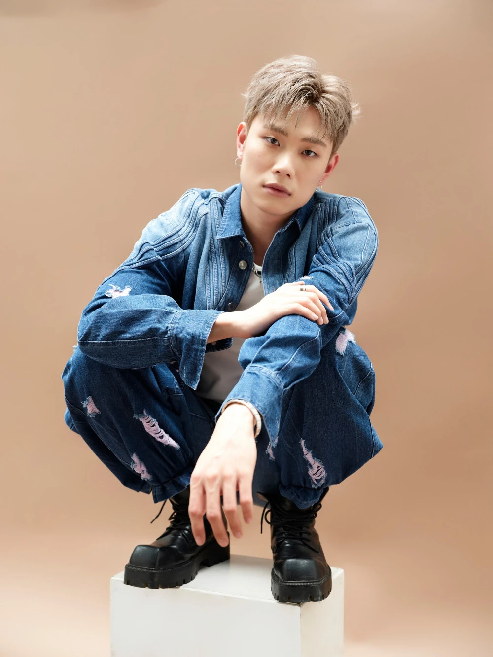 Chủ hit Mất kết nối rủ rê Anh Tú Atus nán lại cuối concert, làm 1 cú fan xót? - Hình 6