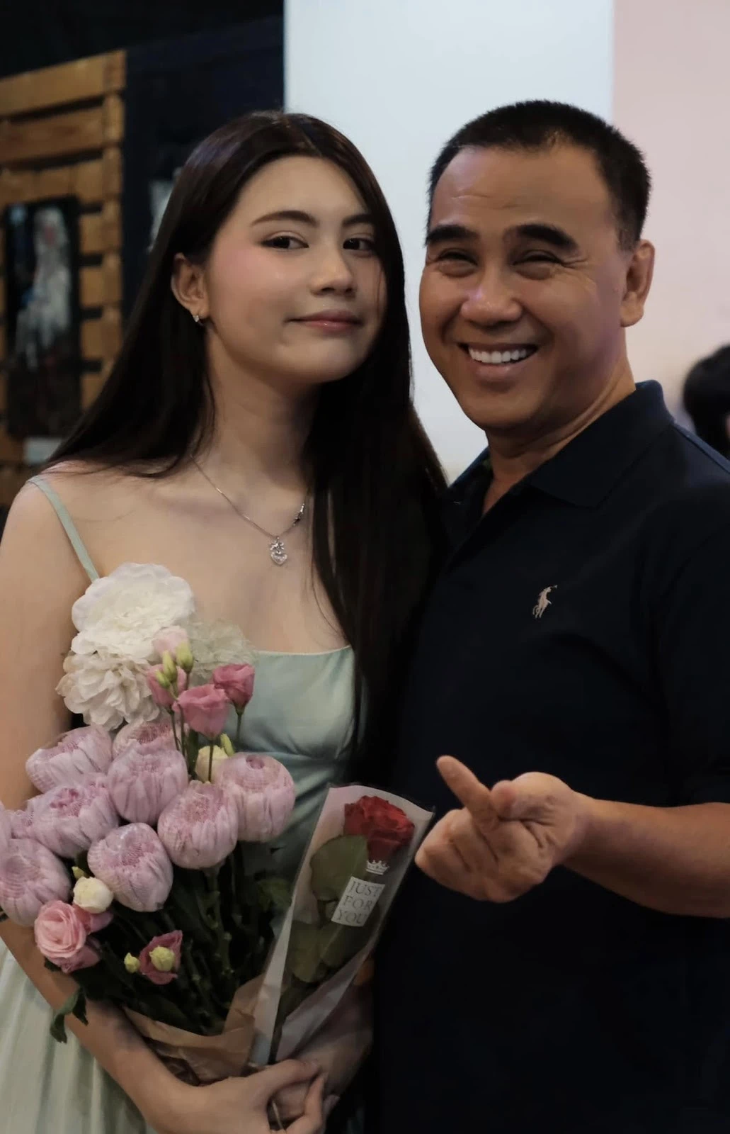 Hạt Dẻ gây bàn tán, làm 1 việc hơn thua Lọ Lem, flex 4 thứ vượt mặt chị? - Hình 3