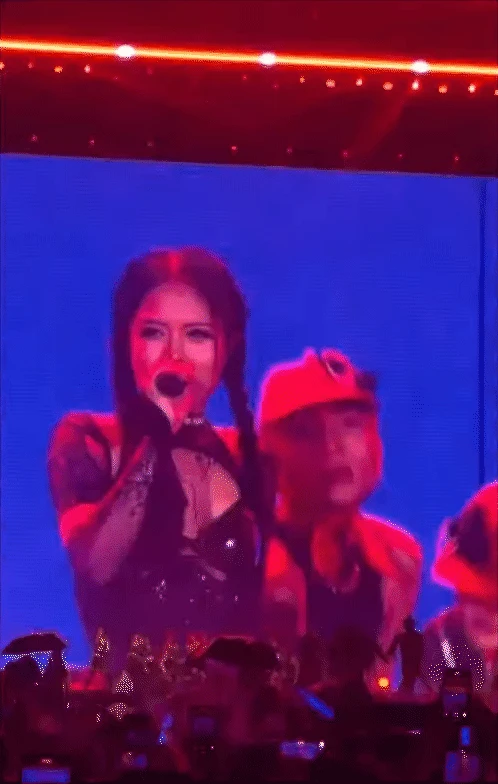Jennie bỗng bị kéo vào drama tại concert Anh Trai Say Hi, fan BLACKPINK yêu cầu làm rõ 1 điều - Hình 5