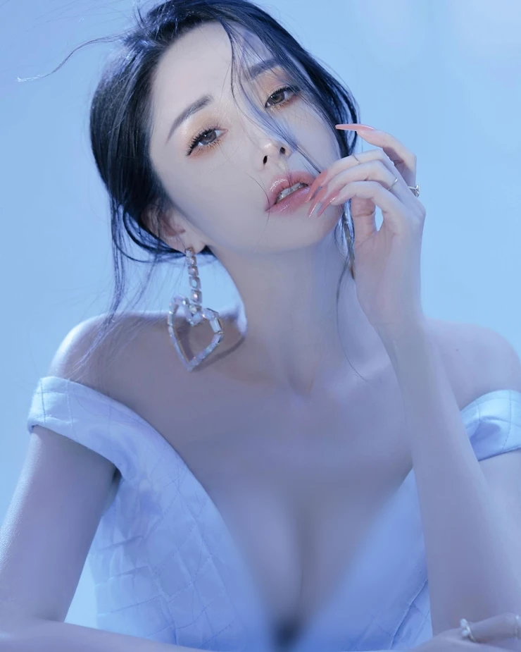 Lam Tâm Nghiên: Cảnh sát thất tình đóng 18 , U35 tài sản nghìn tỷ không ai lấy - Hình 10