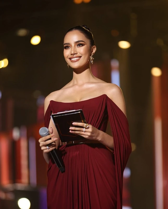 Miss World 2025: Ý Nhi bung xõa như tắc kè hoa, dưới cơ đại diện Bờ Biển Ngà? - Hình 9