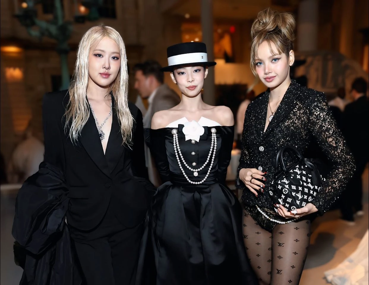 YG hồi sinh ngoạn mục nhờ BABYMONSTER, TREASURE, lộ âm mưu xóa sổ BLACKPINK? - Hình 7
