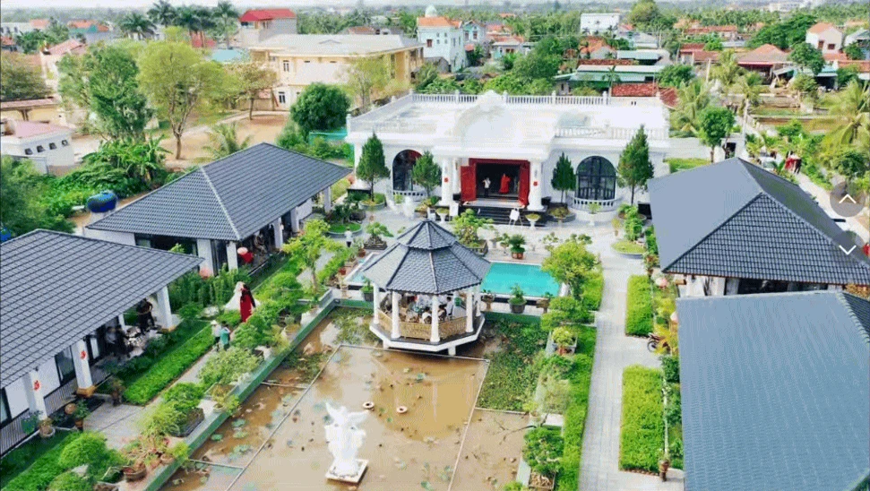 4 anh em ruột xây 4 căn villa giống hệt nhau trong khuôn viên rộng 6.000m2 ở Thanh Hóa: Resort nào đọ nổi đây? - Hình 2