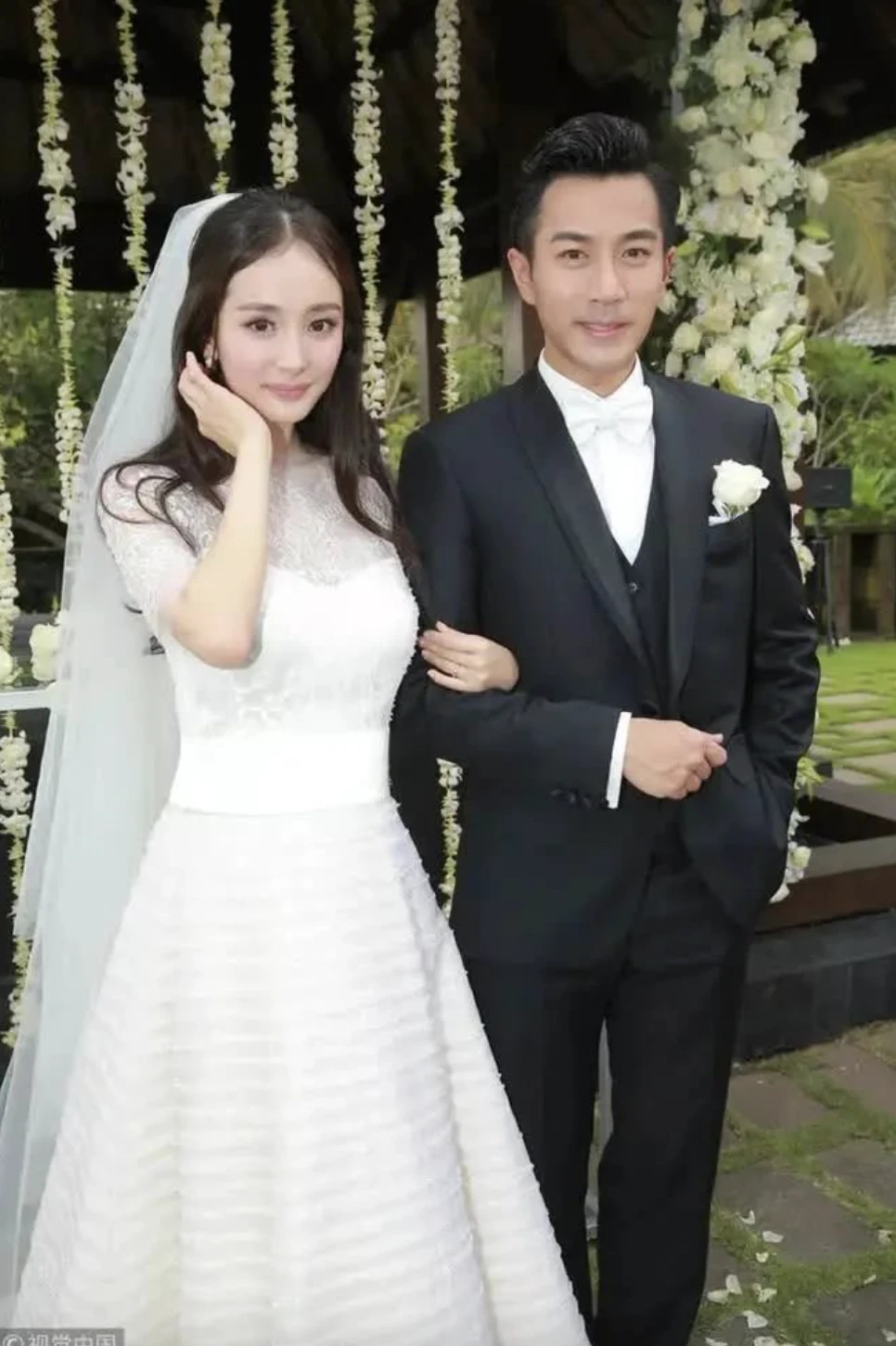 Dương Mịch gặp rắc rối với nhà chồng cũ, hết kiếm chuyện đến nói lời khó nghe - Hình 4