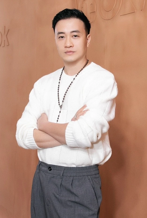 Lương Mạnh Hải: U50 không cưới vợ sinh con, rời màn ảnh, giờ quay TikTok xà lơ - Hình 9