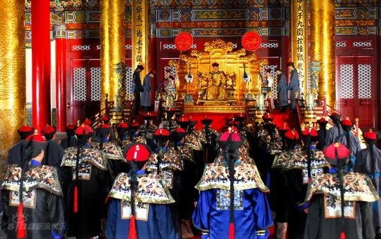 Quan lại nhà Thanh đi làm không mệt, tan sở mới cực hình, bị tâm thần vì 1 lý do - Hình 4