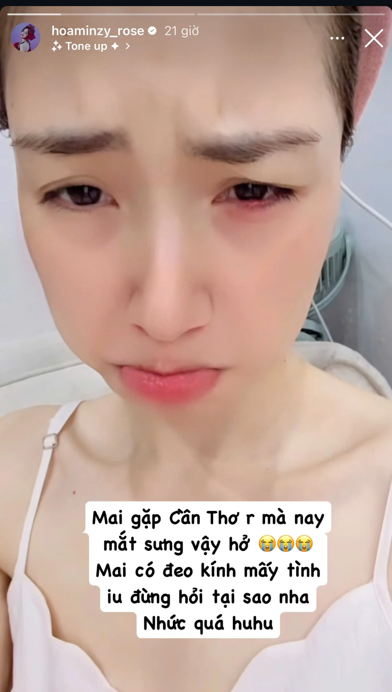 Tình trạng gây lo lắng của Hòa Minzy - Hình 1