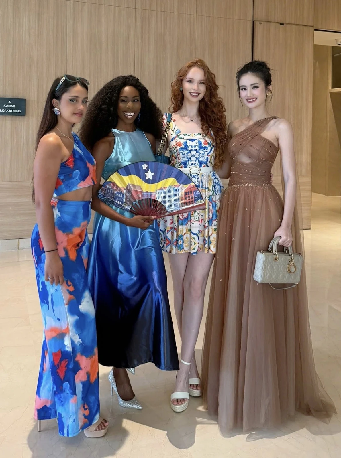 Ý Nhi được đương kim Miss World đề bạt, ghi điểm vì lăn xả giúp đối thủ - Hình 8