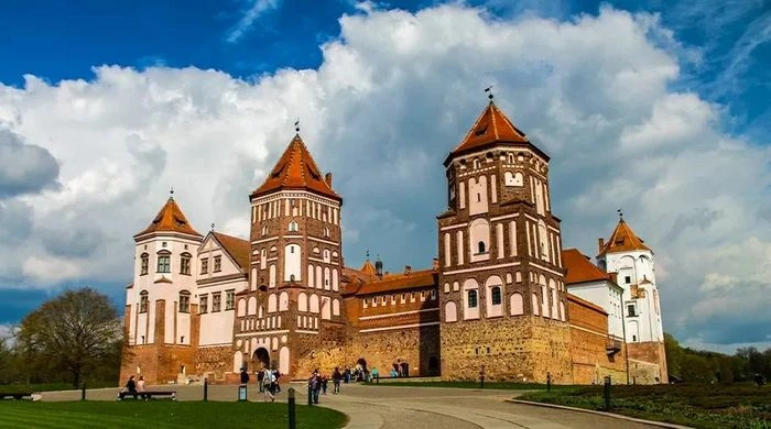10 điểm đến hút khách nhất Belarus: Di sản, thiên nhiên và những điều kỳ thú - Hình 5