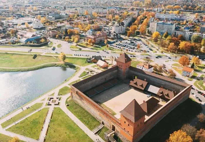 10 điểm đến hút khách nhất Belarus: Di sản, thiên nhiên và những điều kỳ thú - Hình 9
