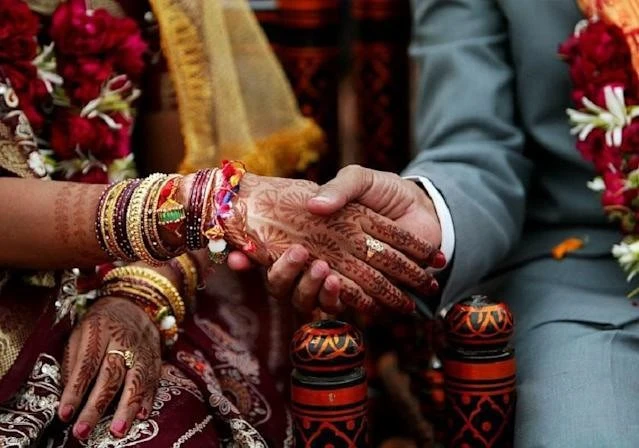 Chú rể nóng nhất Ấn Độ: biến lễ cưới thành võ đài, thái độ cô dâu bất ngờ hơn - Hình 3
