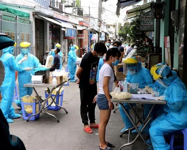 COVID-19 tái bùng phát: VN có 20 ca mỗi tuần, Thái trong nửa tháng 50 ngàn ca - Hình 7