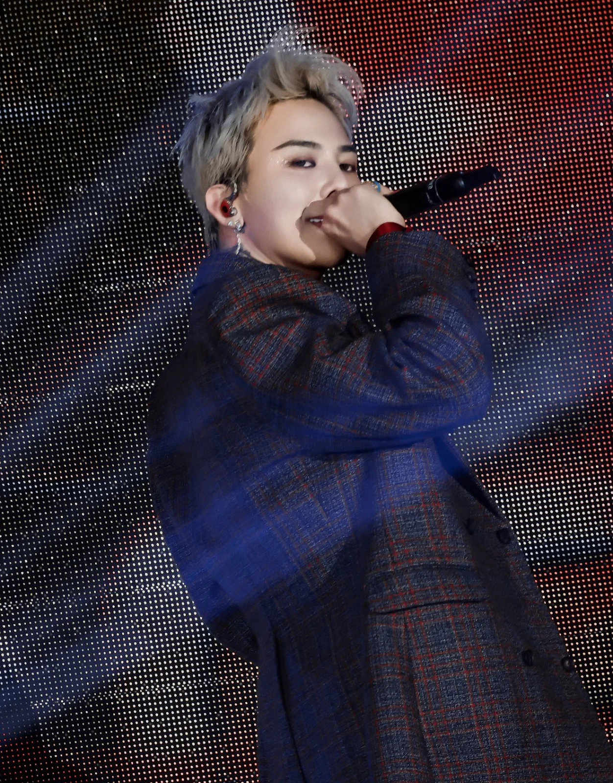 GD trở lại dải đất chữ S sau 13 năm, 2 idol gốc Việt theo cùng, cát-xê cực sốc? - Hình 6