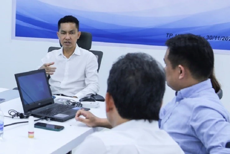 Gia tộc Kim Sơn mà CEO nương tựa ở rể: 3 thế hệ tài giỏi, cực kín tiếng - Hình 5