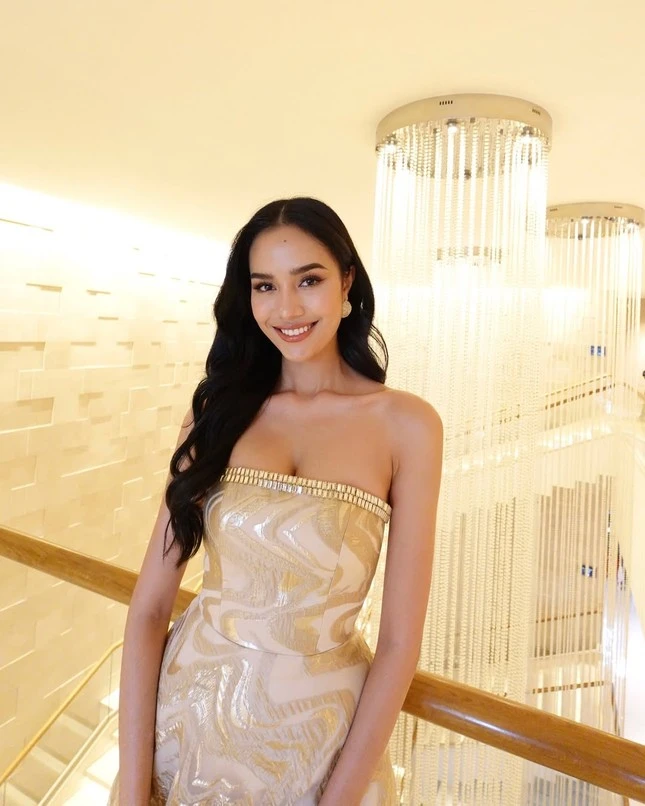 Miss World 2025: đại diện Thái lên đồ bó sát nhức mắt, bị quốc tế trừ điểm? - Hình 4
