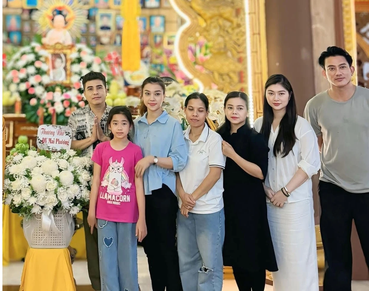 Ái nữ Mai Phương có mẹ mới, loạt ảnh tuổ.i 12 khiến CĐM sững người y đúc cố DV - Hình 8