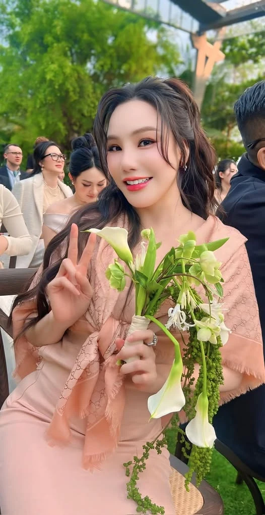 Chồng Hồ Quỳnh Hương chính thức lộ mặt, danh tính khiến cộng đồng mạng dậy sóng - Hình 5
