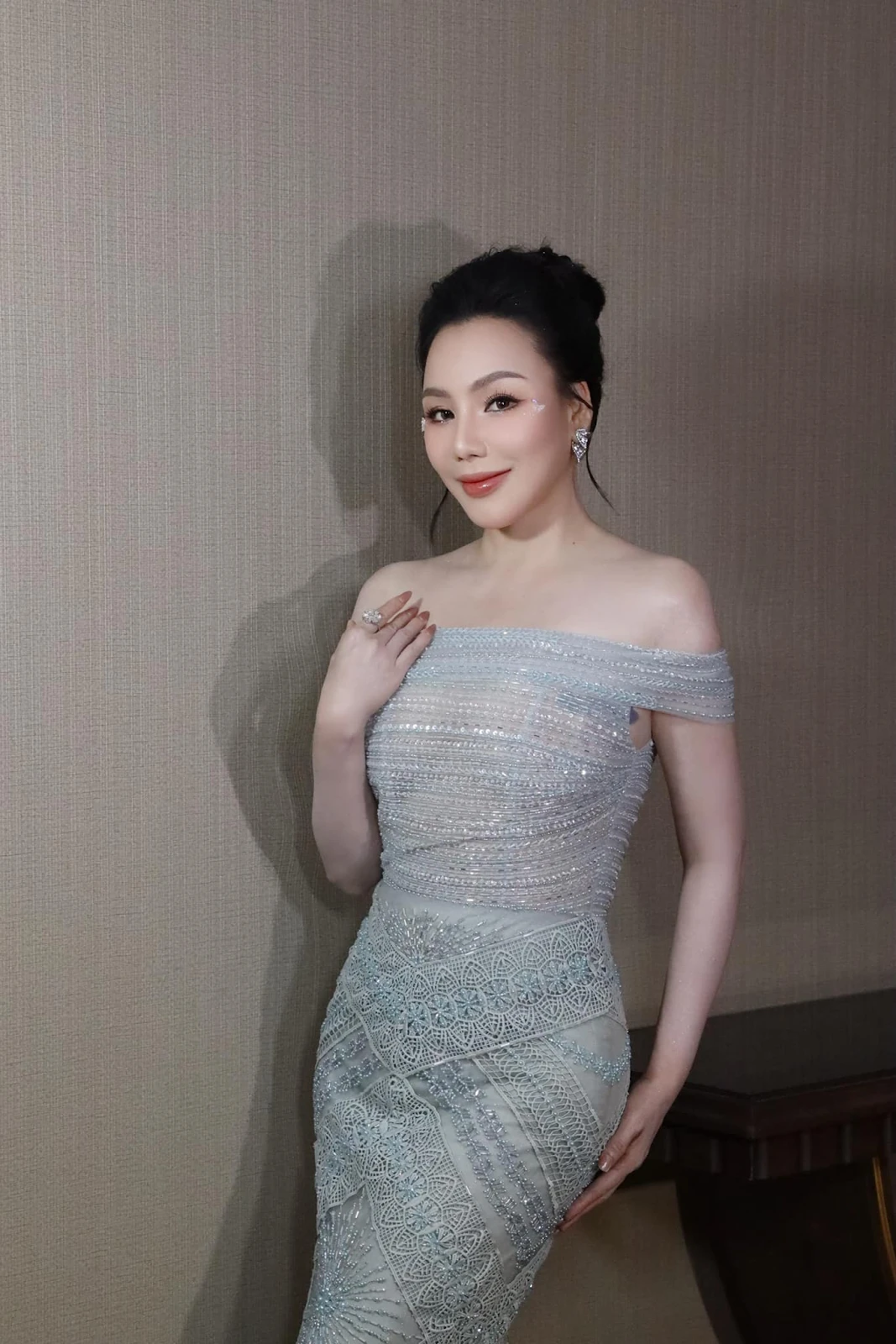 Chồng Hồ Quỳnh Hương chính thức lộ mặt, danh tính khiến cộng đồng mạng dậy sóng - Hình 4