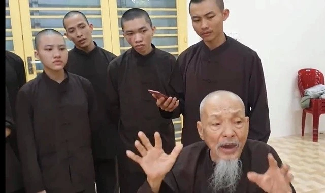 Cô gái 2 lần sinh con cho thầy ông nội mất tích bí ẩn, giống hệt Diễm My? - Hình 9