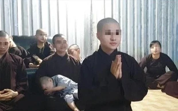 Cô gái 2 lần sinh con cho thầy ông nội mất tích bí ẩn, giống hệt Diễm My? - Hình 4