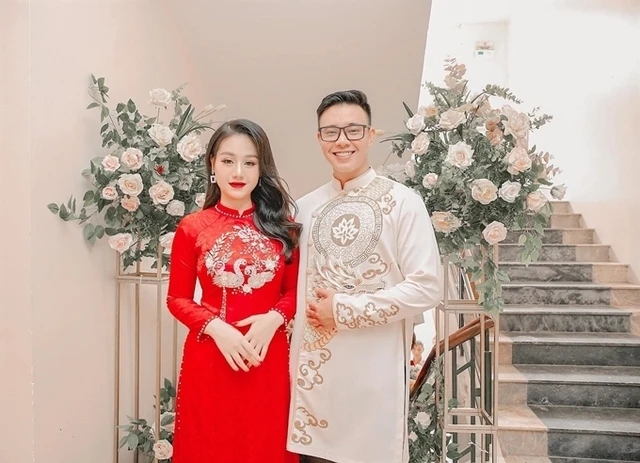 Đông Hùng: Thiếu gia thay mẹ trả nợ, rửa bát thuê, hot lại nhờ bè cho Võ Hạ Trâm - Hình 6