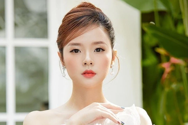 Midu nữ cường Vbiz trắc trở chuyện tình yêu, U40 hạnh phúc viên mãn bên chồng - Hình 1