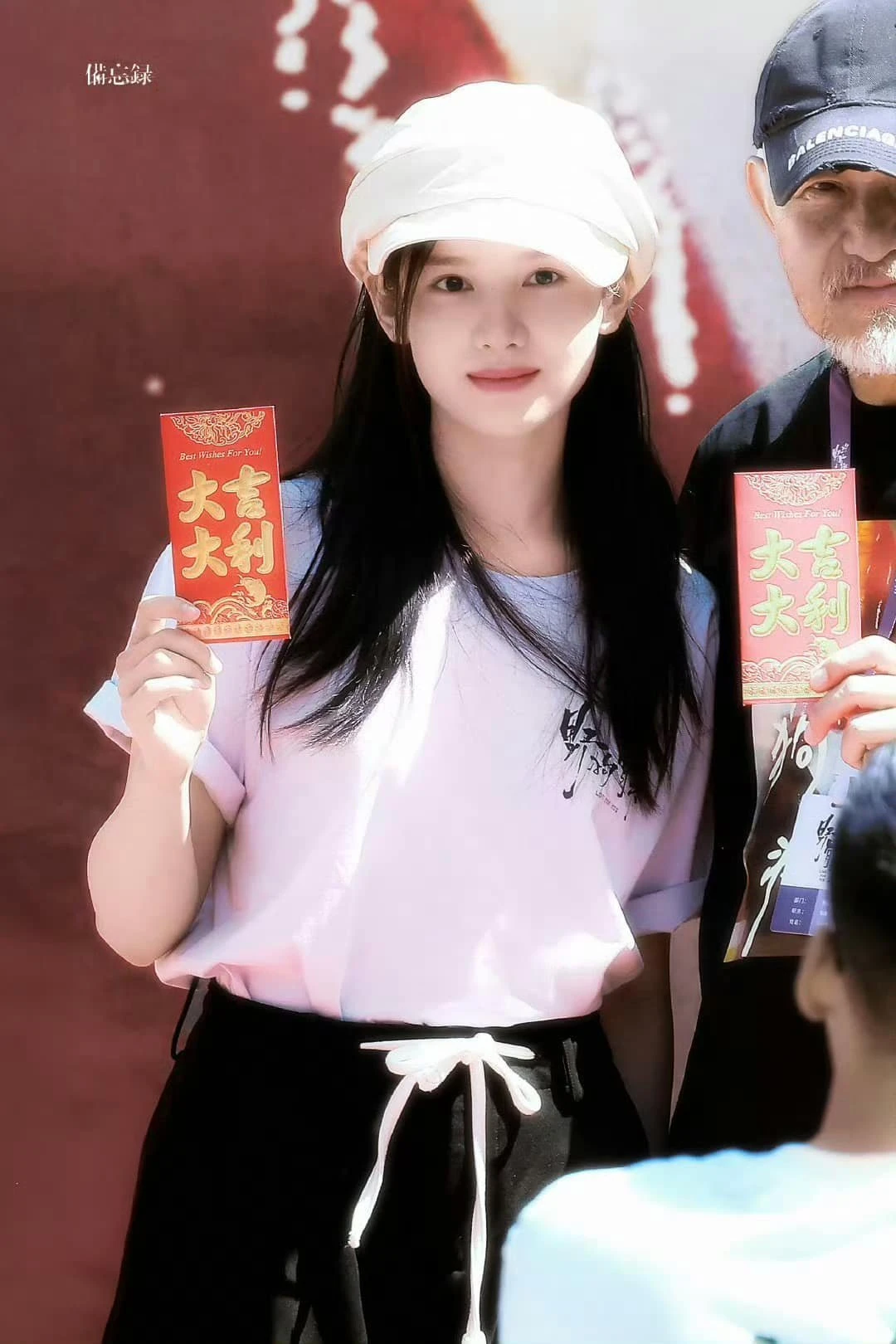 Mỹ nhân Trung Quốc đẹp như ánh nắng ở ngày khai máy phim mới: Nhan sắc đúng chuẩn mối tình đầu - Hình 6