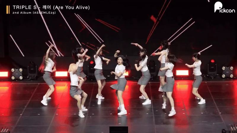 Nhóm nữ đông dân hát nhép nguyên showcase: Cảm thấy phí thời gian khi phải tới xem! - Hình 4