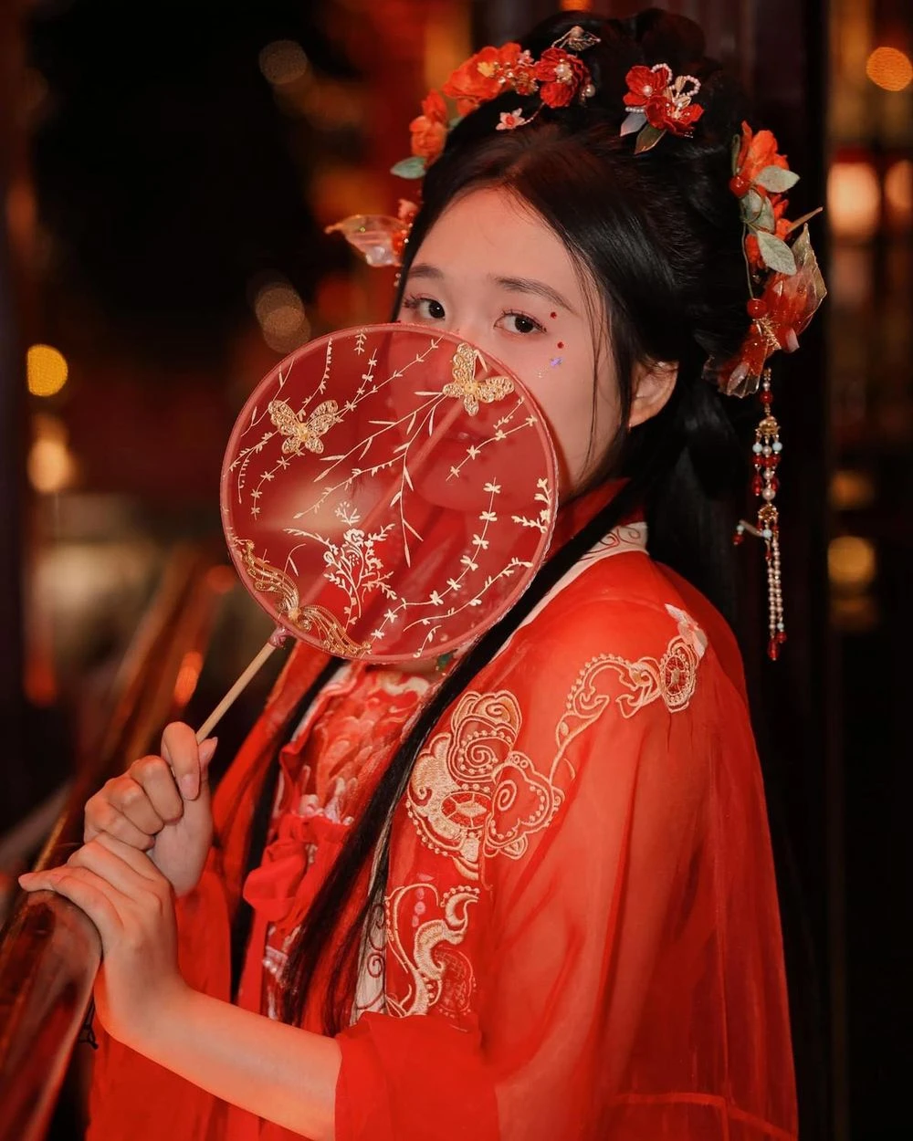 Chao dự tốt nghiệp ĐH Mỹ: 50k người sốc vì món đồ từ VN, Jenny Huỳnh sính ngoại? - Hình 8