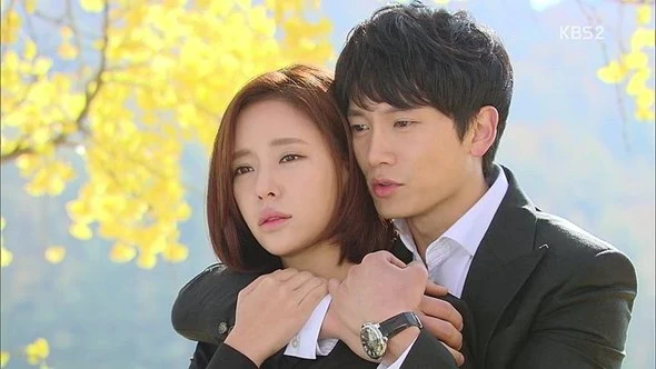 Hwang Jung Eum: phú bà giàu sụ của HQ, vẫn biển thủ tiề.n công trục lợi cá nhân - Hình 6