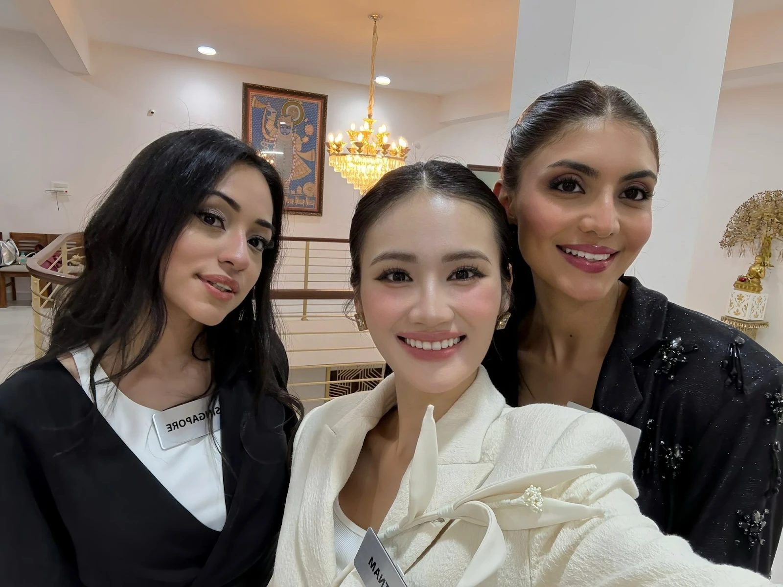 Ý Nhi rước vía Thanh Thủy sang Ấn, loạt động thái lộ tham vọng giật crown - Hình 4