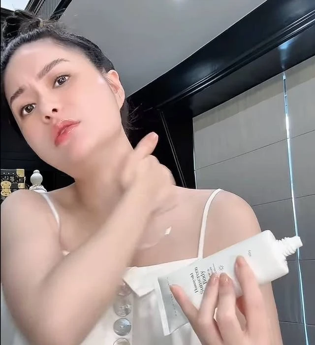 Bộ Y Tế sờ gáy Đoàn Di Băng lần 2, thu hồi toàn bộ lô kem chống nắng - Hình 2