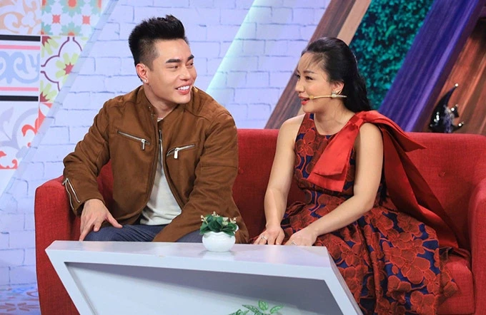Dương Lâm hỗn chiến CĐM, lộ tin ly thân vợ 8 năm, bị bỏ vì ế show hết thời - Hình 6