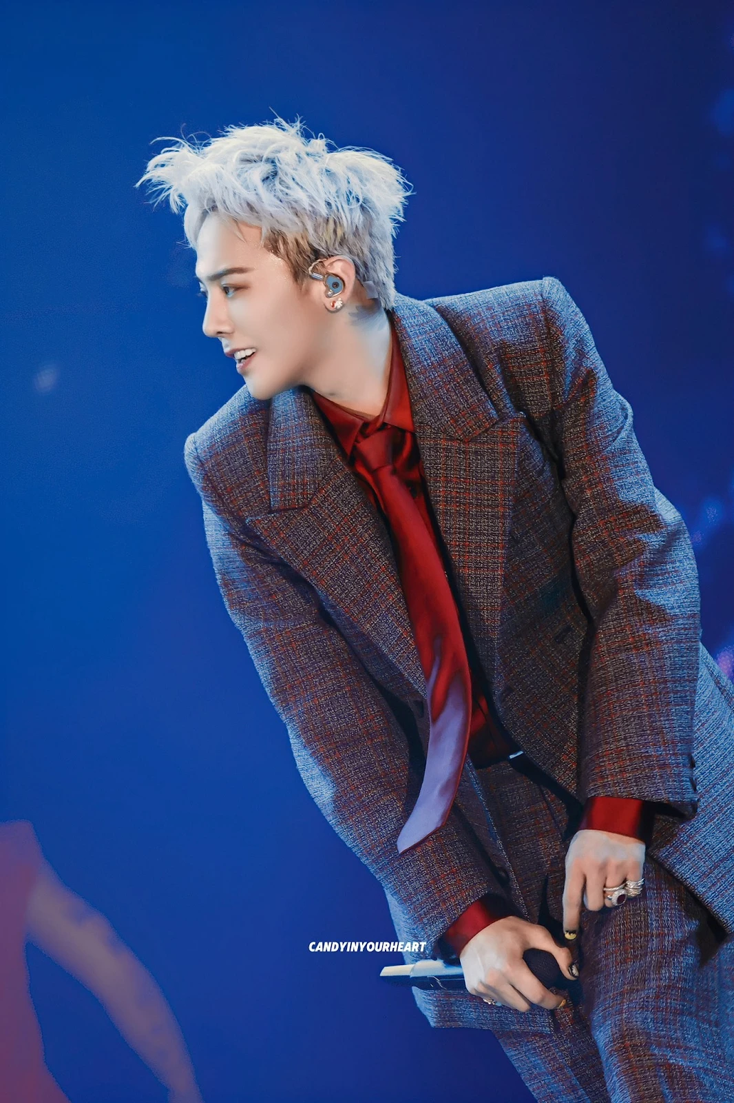 G-DRAGON nghi qua VN diễn rồi về giải nghệ, Sơn Tùng copy bất chấp, lộ dã tâm? - Hình 3