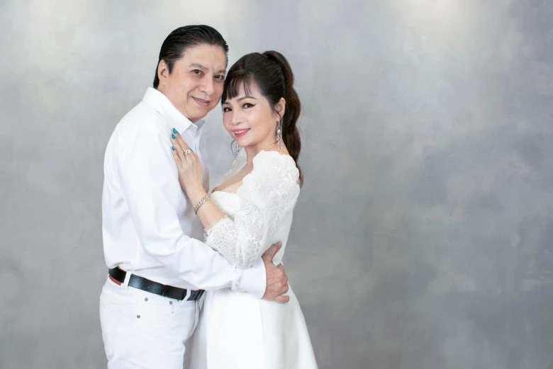 Mẹ ruột Phan Hiển: Trẻ đẹp không kém Khánh Thi, mắng con trai bênh con dâu - Hình 4