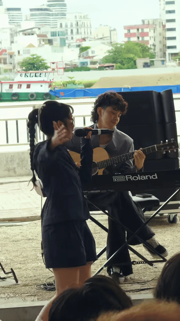 Bạn trai mới của Mỹ Anh: Visual bad boy lãng tử càng nhìn càng cuốn, là chiến thần nhạc cụ hệ Gen Z - Hình 7