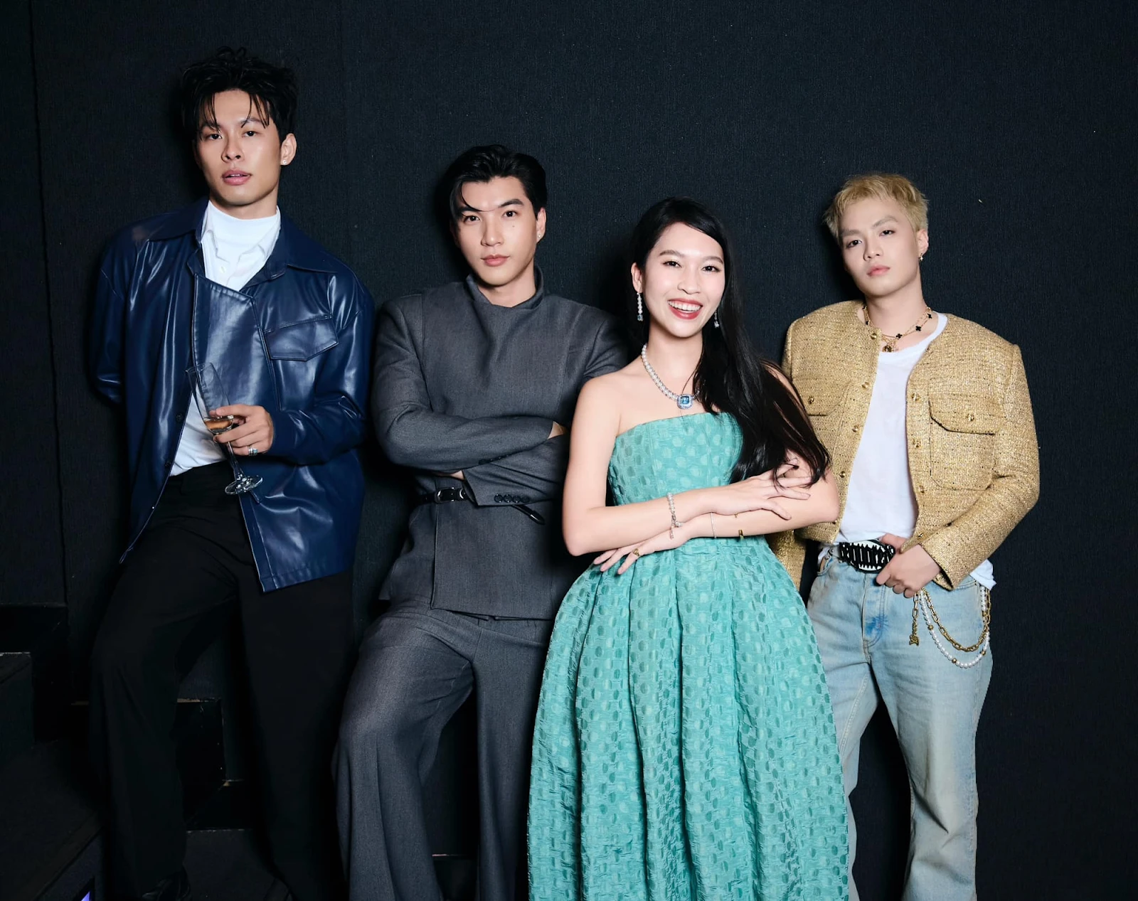 Lộ Em xinh thứ 31, giàu có, quyền lực nhất show vẫn gặp biến vì người này! - Hình 4