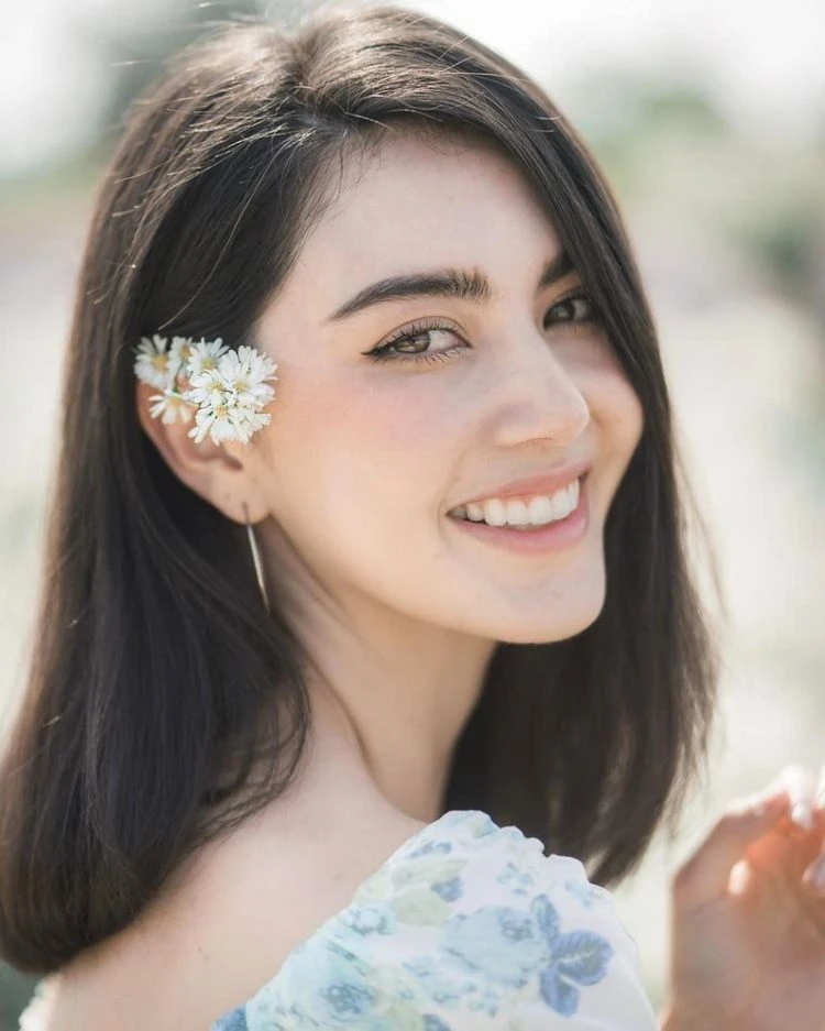 Mai Davika mặc như không tại Cannes, cố tình chơi trội nhưng bị bơ toàn tập? - Hình 5
