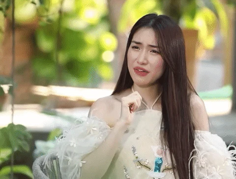 Quá khứ ồn ào của Hòa Minzy - Hình 3