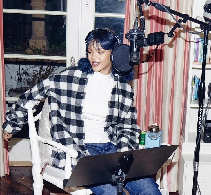 Rihanna gần 10 nămlười biếng, vừa tái xuất bị dặm 1 câu Hát gì mà thua cả AI - Hình 6